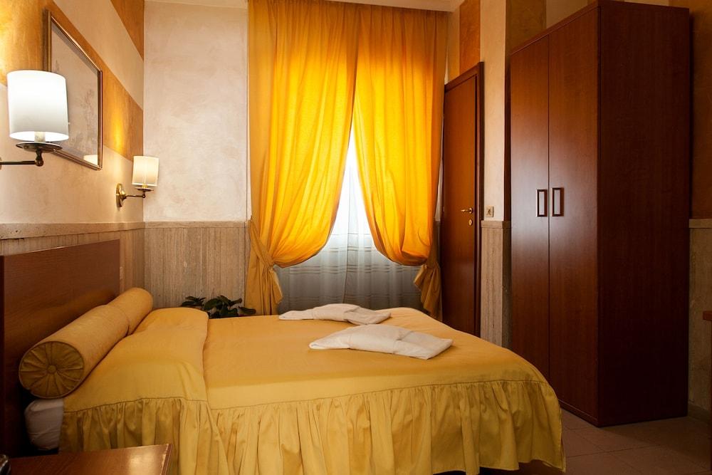 Hotel Pyramid Roma Dış mekan fotoğraf
