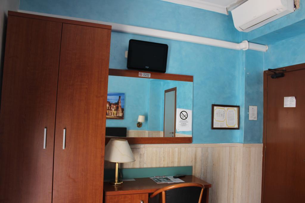 Hotel Pyramid Roma Dış mekan fotoğraf